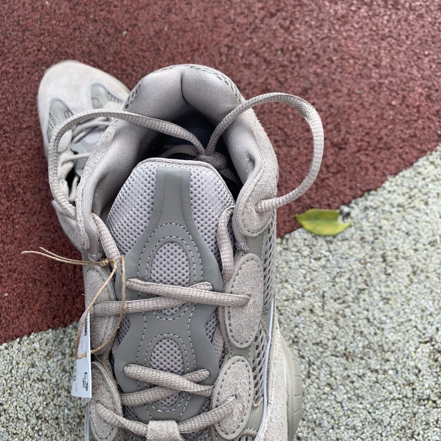 Yeezy 500 ‘Taupe Light’