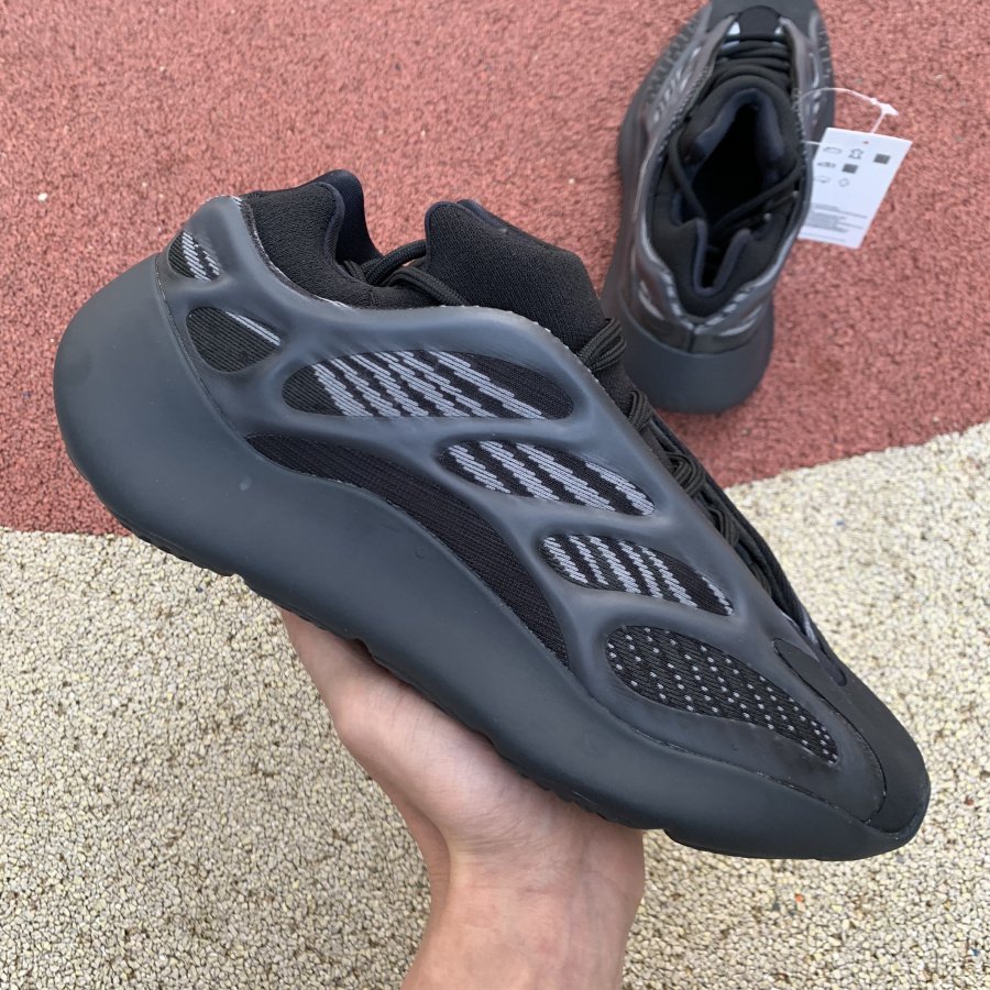 Yeezy 700 V3 ‘Alvah’