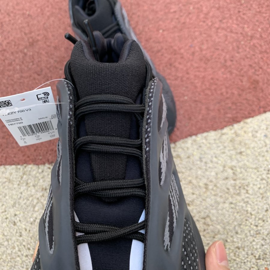 Yeezy 700 V3 ‘Alvah’