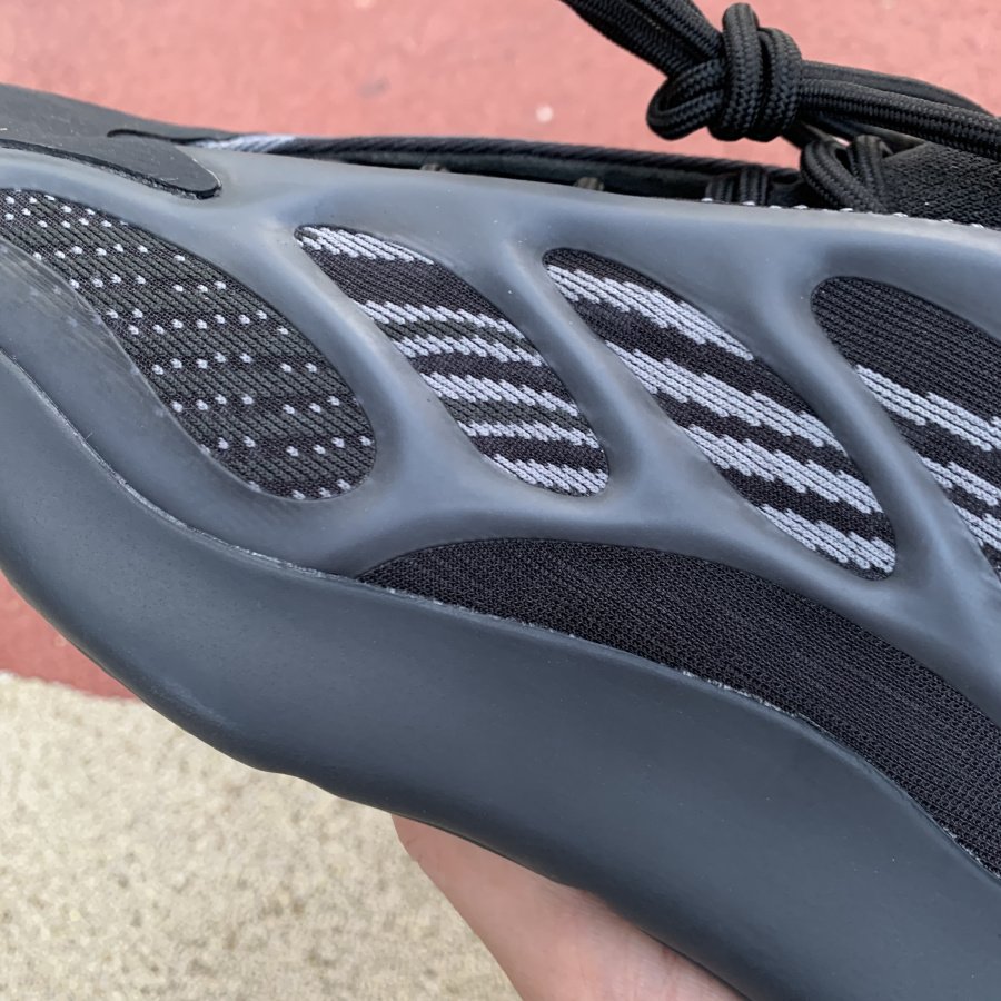 Yeezy 700 V3 ‘Alvah’