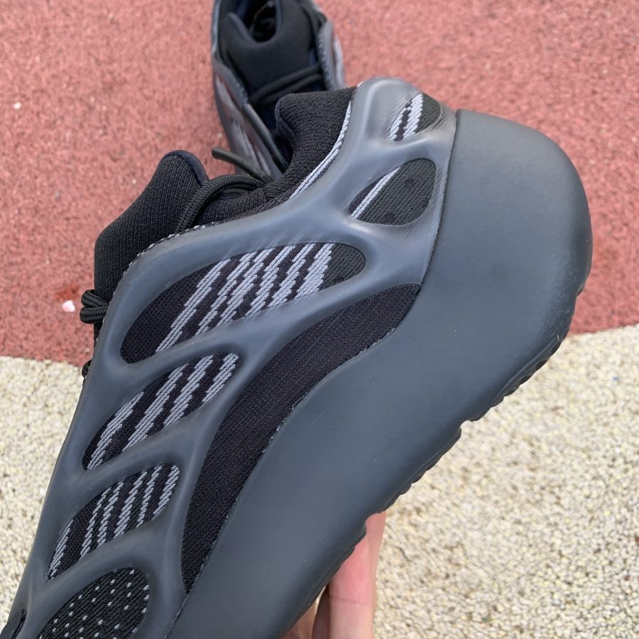 Yeezy 700 V3 ‘Alvah’