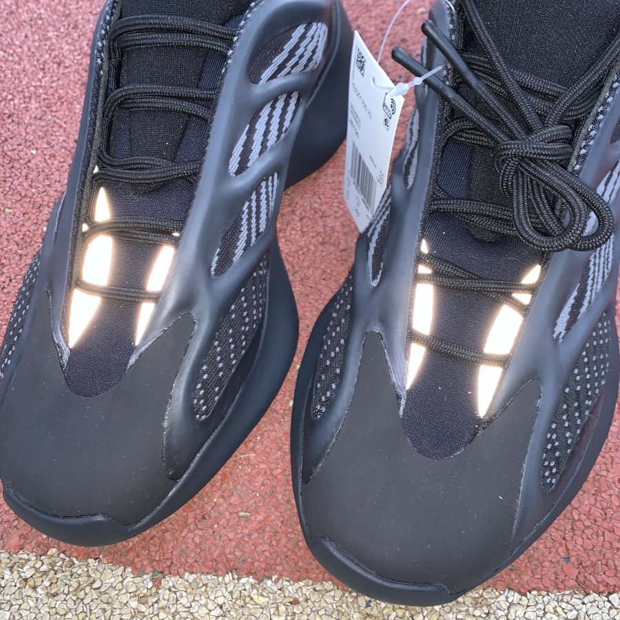 Yeezy 700 V3 ‘Alvah’