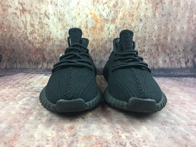 Yeezy Boost 350 V2 ‘Bred’