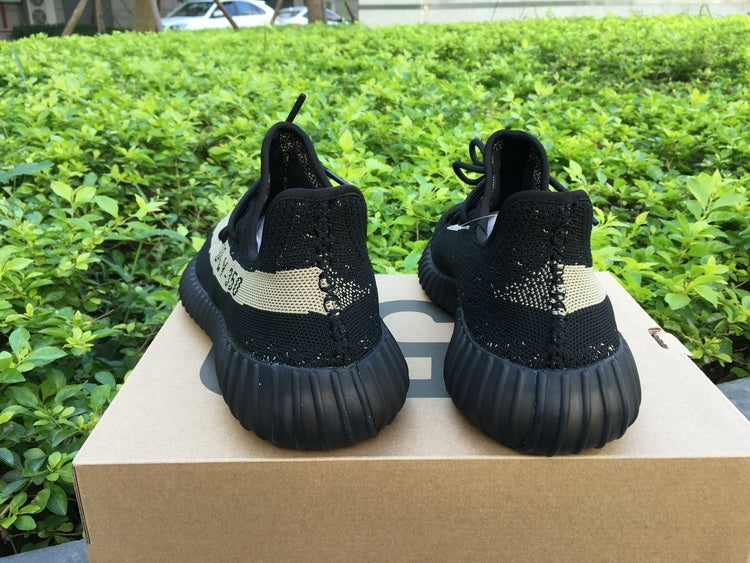 Yeezy Boost 350 V2 ‘Oreo’