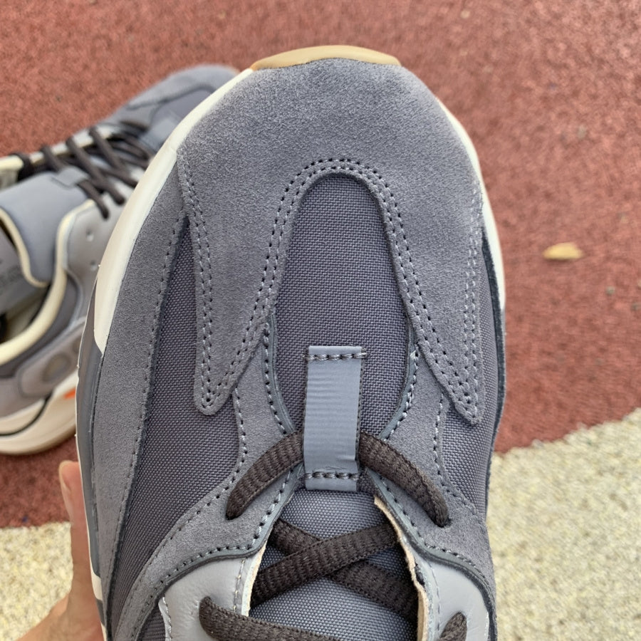 Yeezy Boost 700 ‘Magnet’