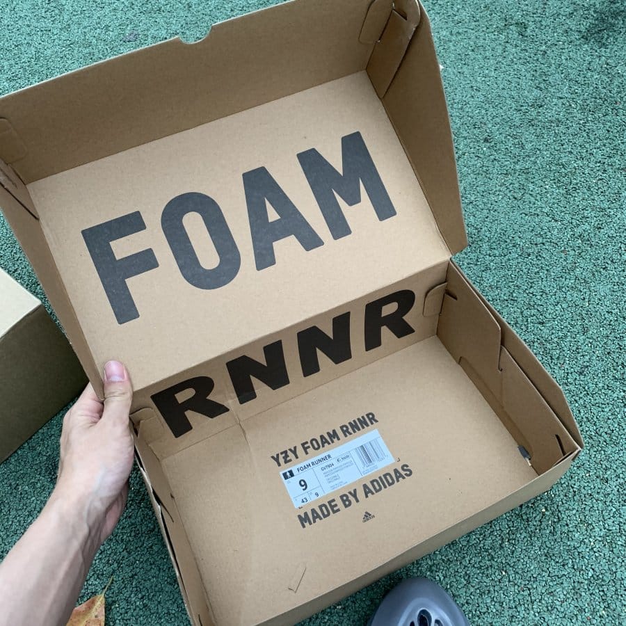 Yeezy Foam Runner ‘MXT Moon Grey’