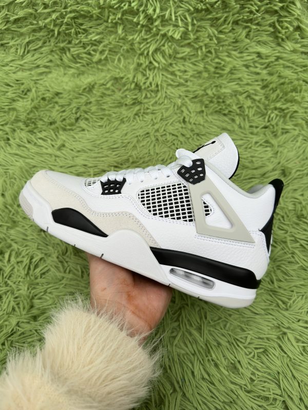 Jordan 4 Retro Military Black