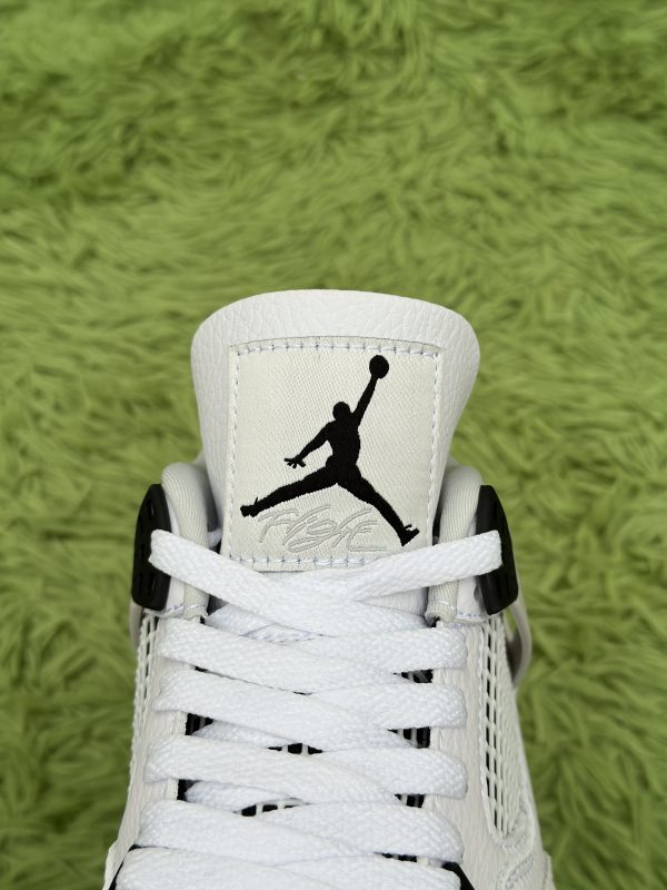 Jordan 4 Retro Military Black