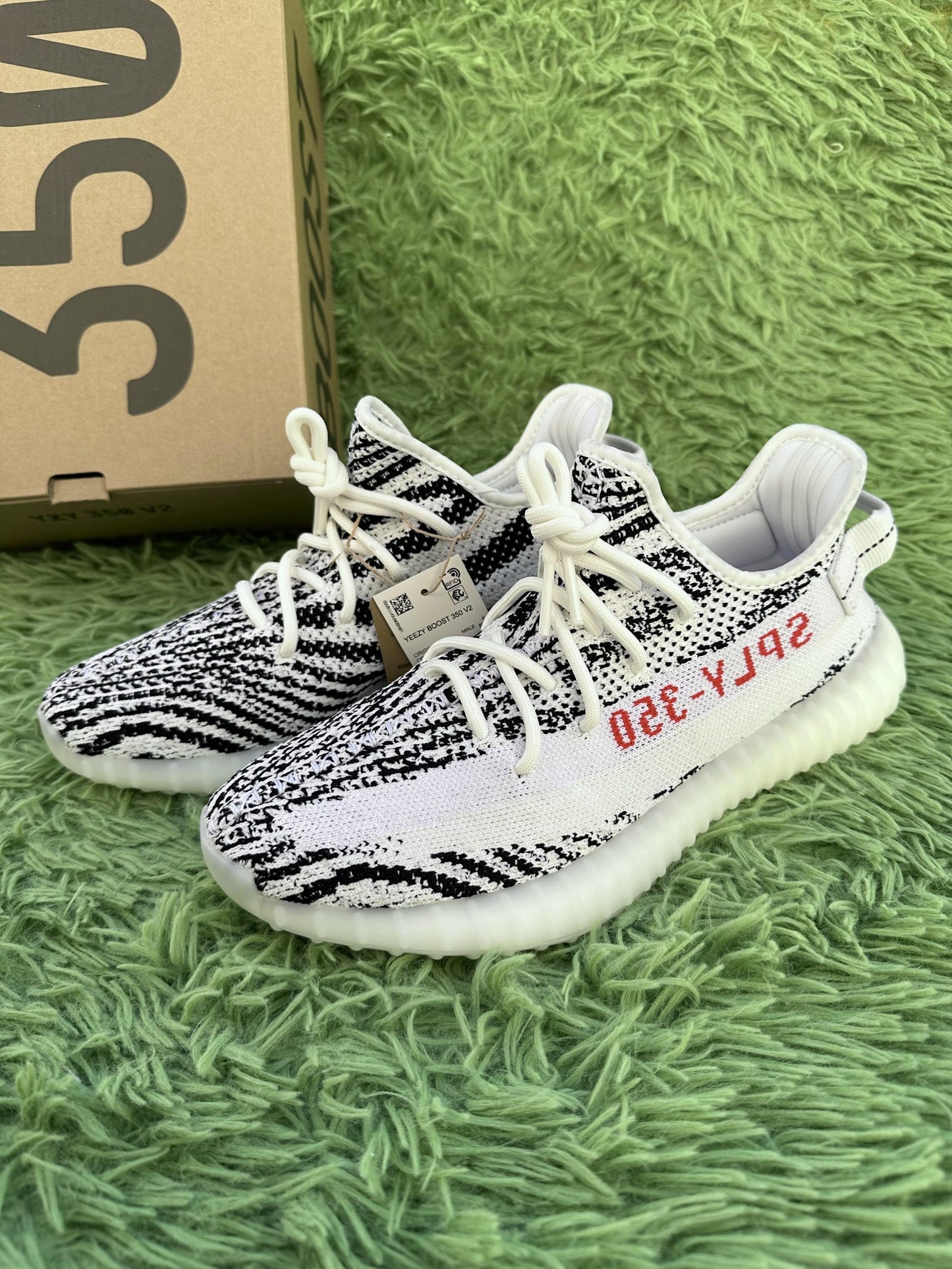 Yeezy Boost 350 V2 ‘Zebra’