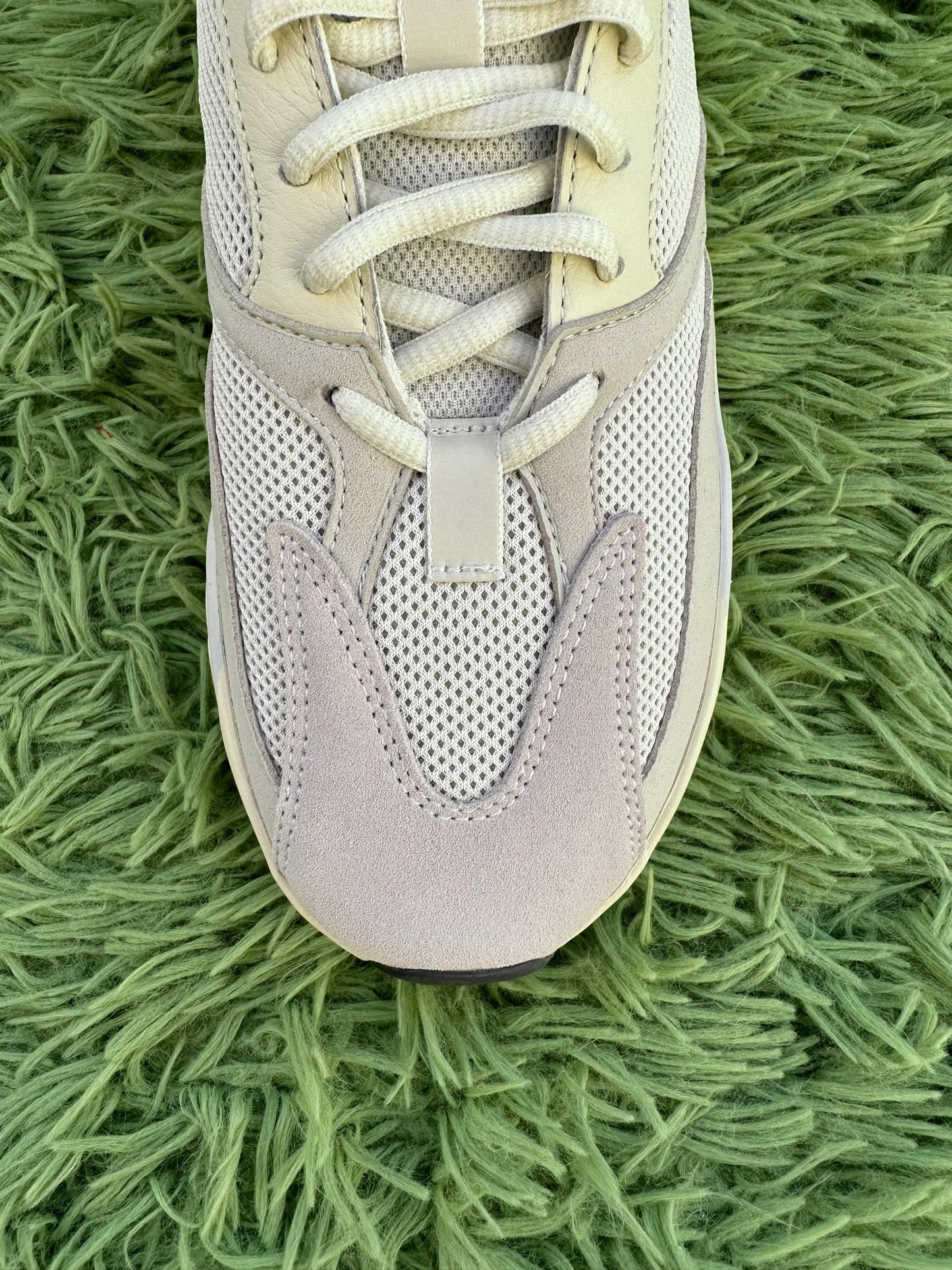 Yeezy Boost 700 ‘Analog’