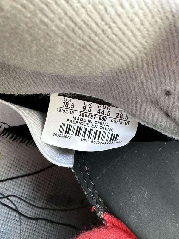 Air Jordan 4 Bred 2019