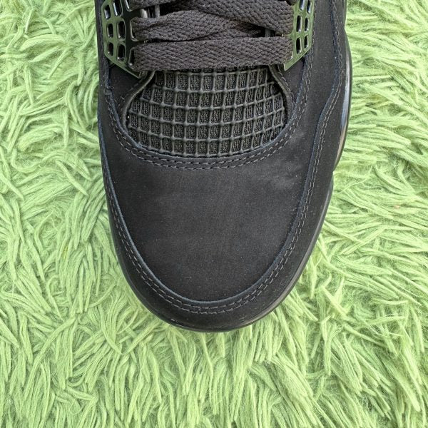 Air Jordan 4 Retro ‘Black Cat’