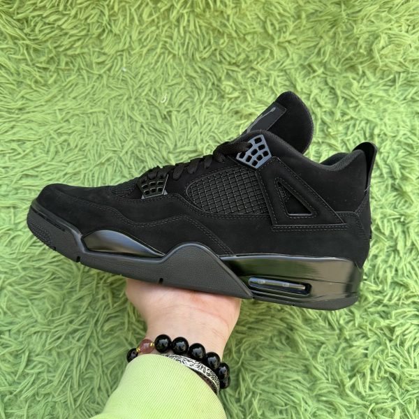 Air Jordan 4 Retro ‘Black Cat’