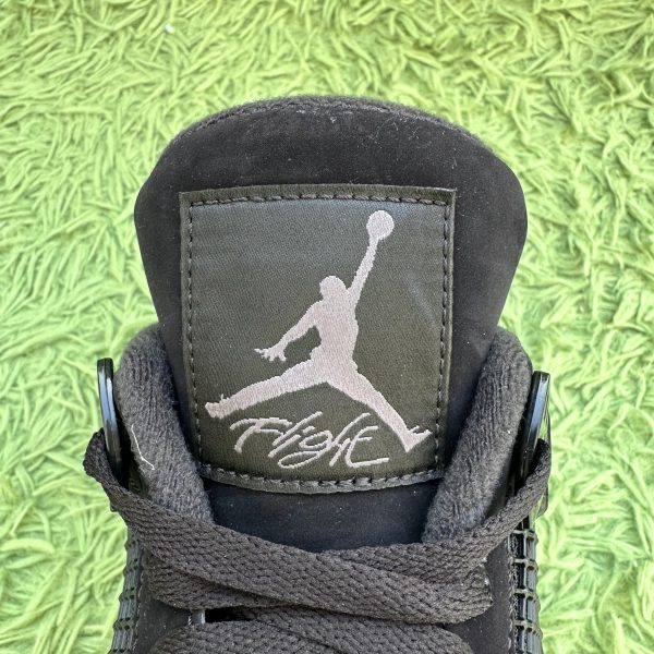Air Jordan 4 Retro ‘Black Cat’