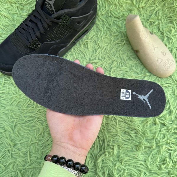 Air Jordan 4 Retro ‘Black Cat’