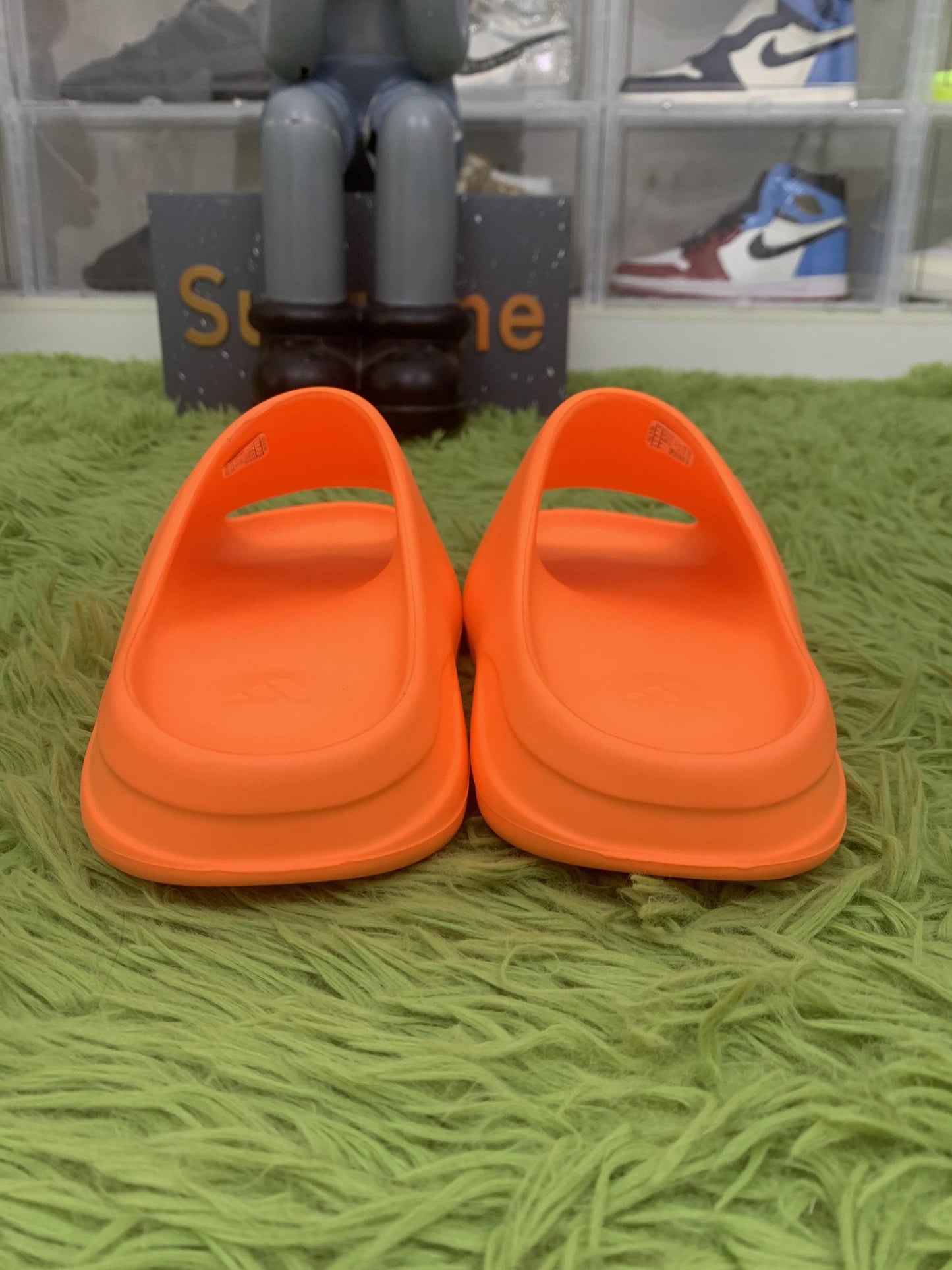 Yeezy Slides ‘Enflame Orange’