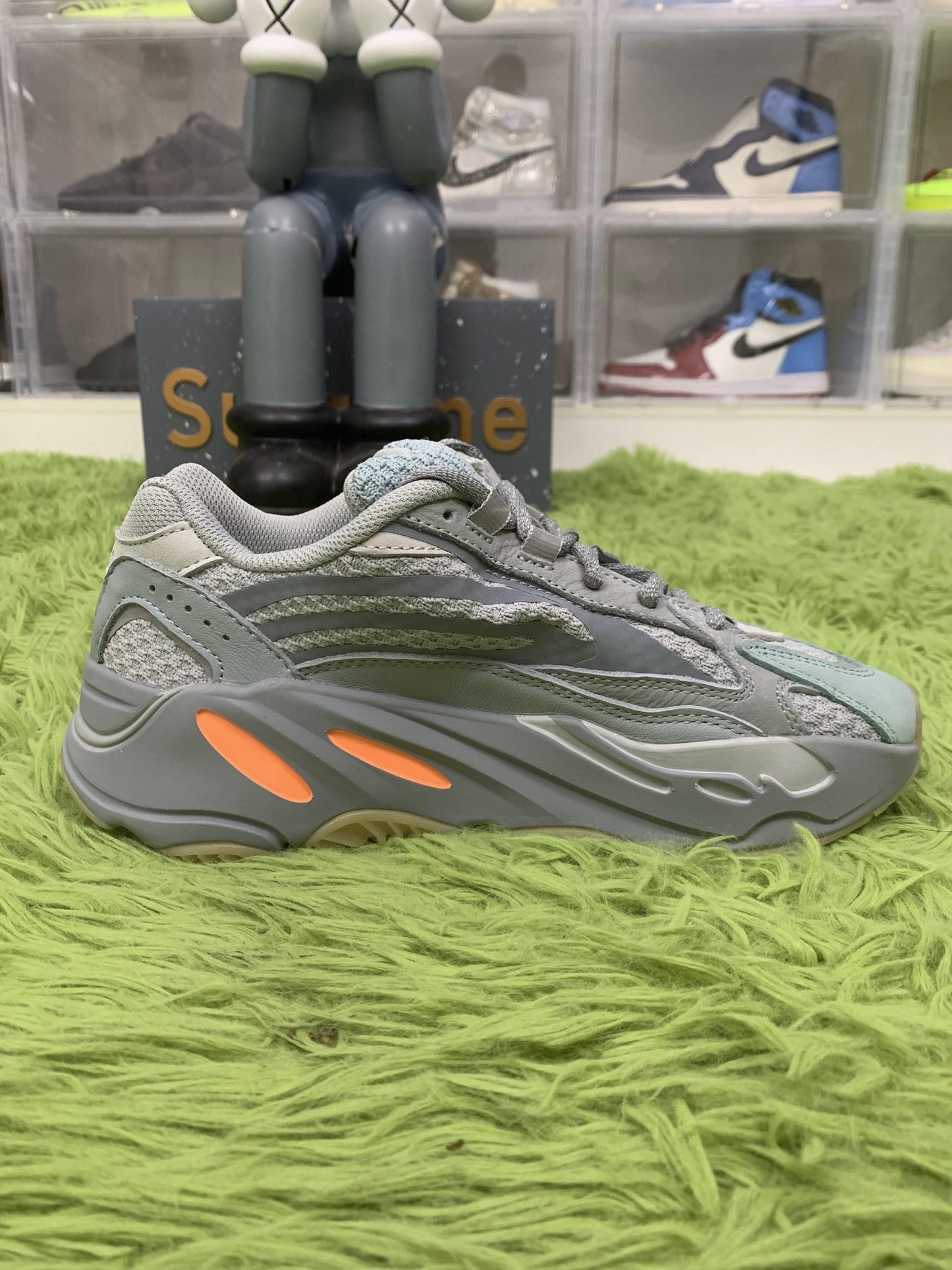 Yeezy Boost 700 V2 ‘Inertia’