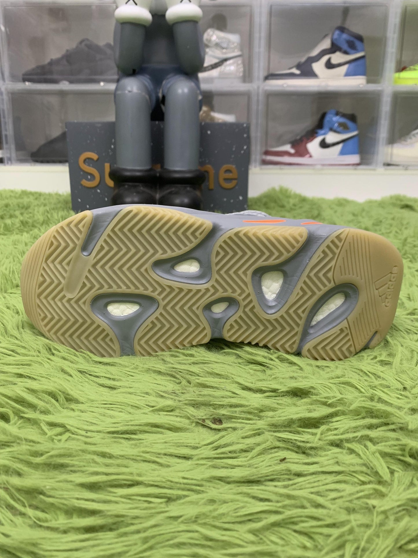 Yeezy Boost 700 V2 ‘Inertia’