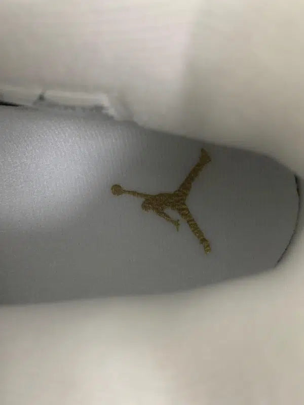 Air Jordan 4 “Metallic Gold”