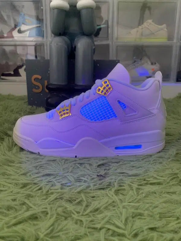 Air Jordan 4 “Metallic Gold”