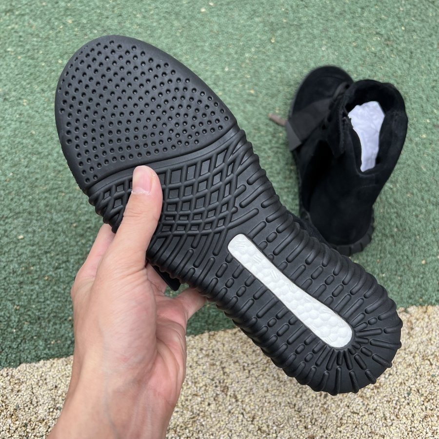 adidas Yeezy Boost 750 Triple Black