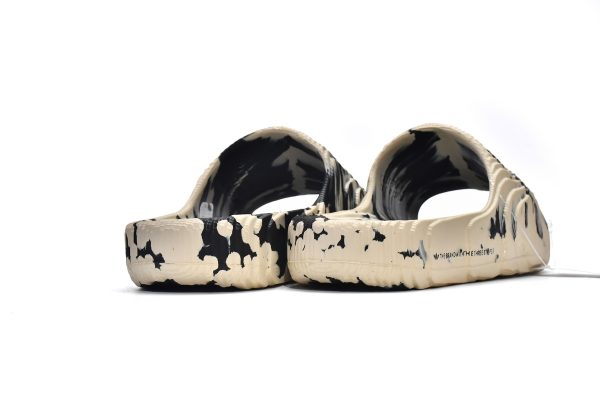 adidas originals Adilette 22 Slides Carbon