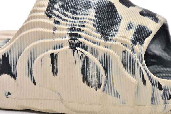 adidas originals Adilette 22 Slides Carbon