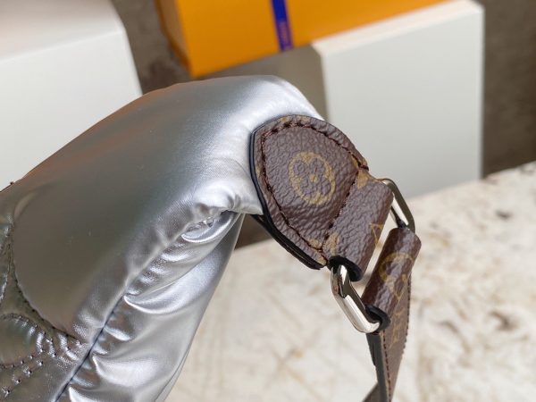 chest bag crossbody bag LV