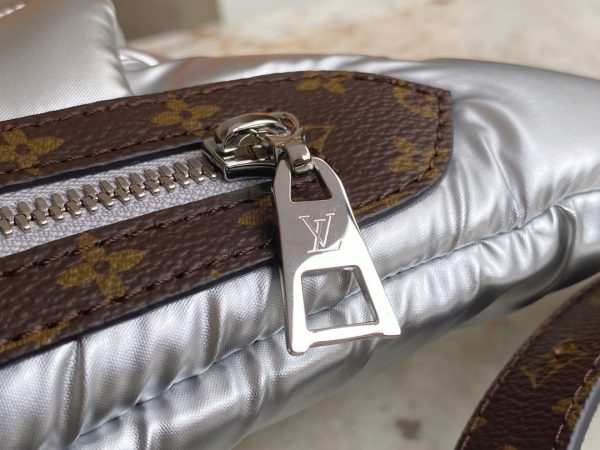 chest bag crossbody bag LV
