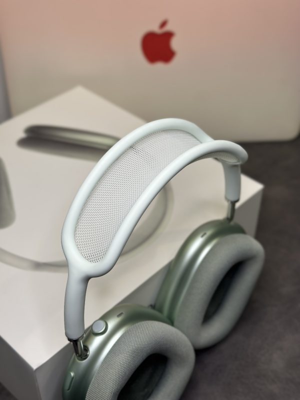 Apple AirPods Max Over-Ear Headphones Light Green