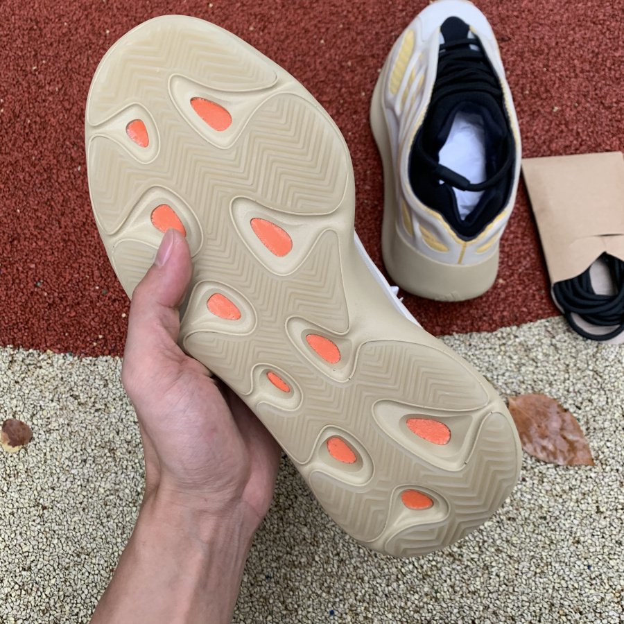 Yeezy 700 V3 ‘Safflower’