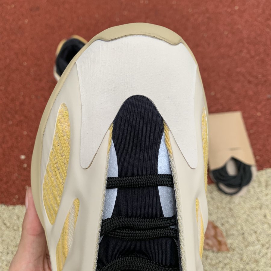 Yeezy 700 V3 ‘Safflower’