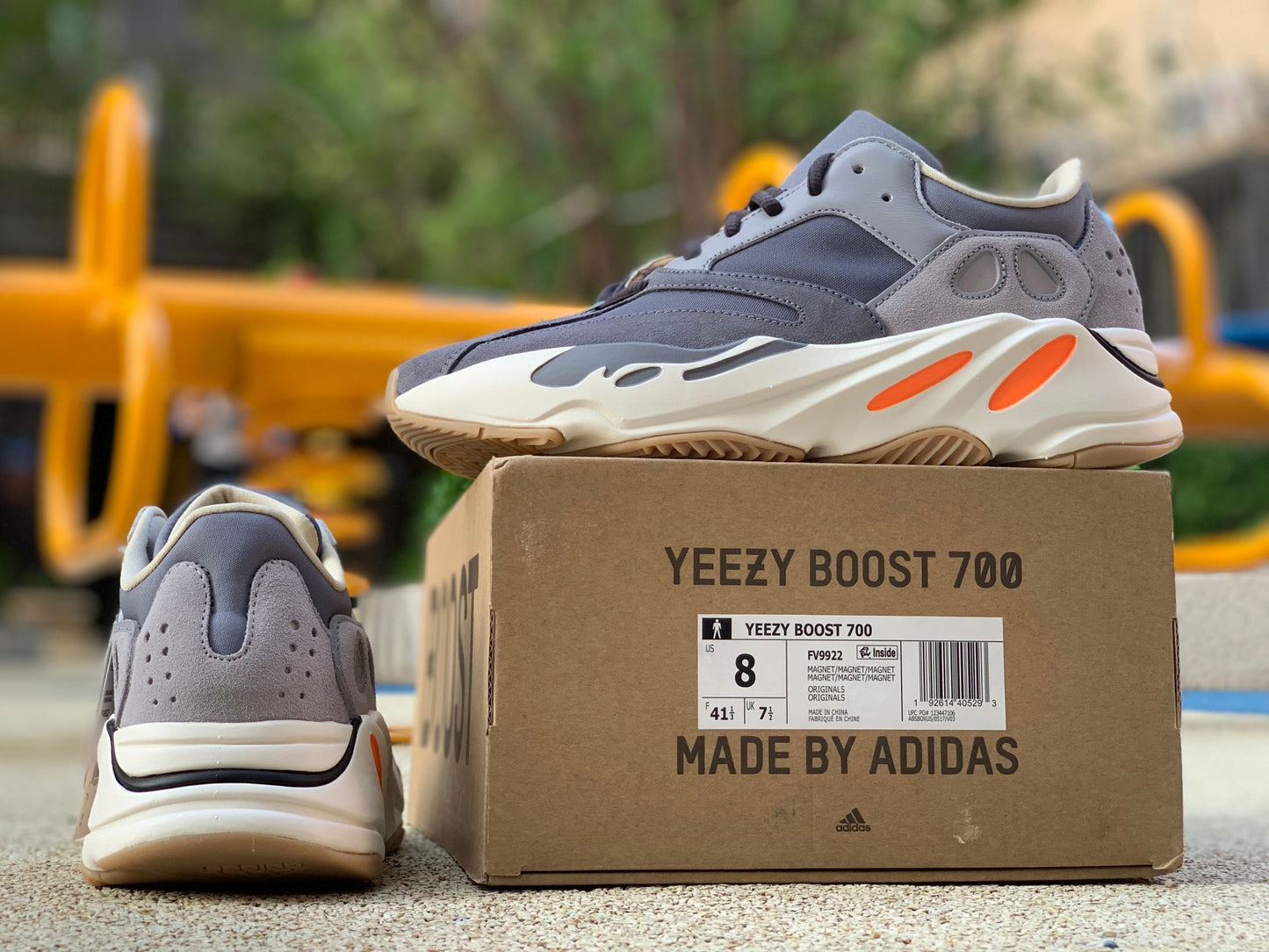 Yeezy Boost 700 ‘Magnet’
