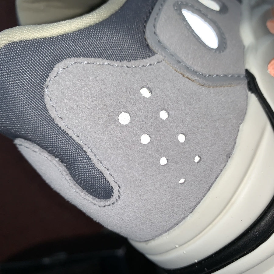 Yeezy Boost 700 ‘Magnet’
