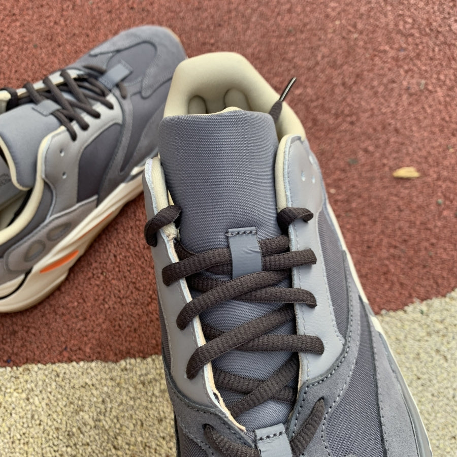 Yeezy Boost 700 ‘Magnet’