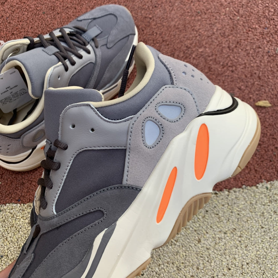 Yeezy Boost 700 ‘Magnet’