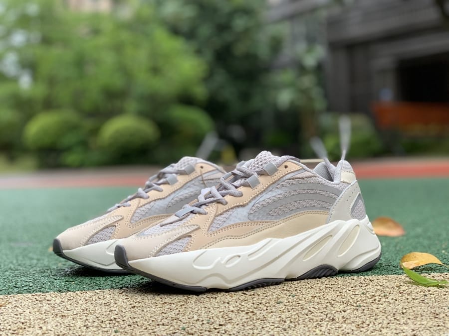 Yeezy Boost 700 V2 ‘Cream’