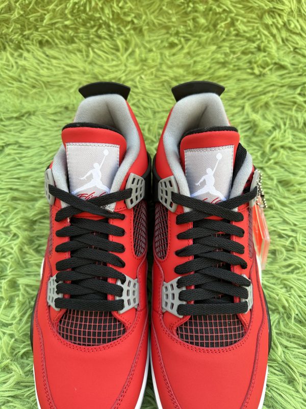 Air Jordan 4 Toro Bravo