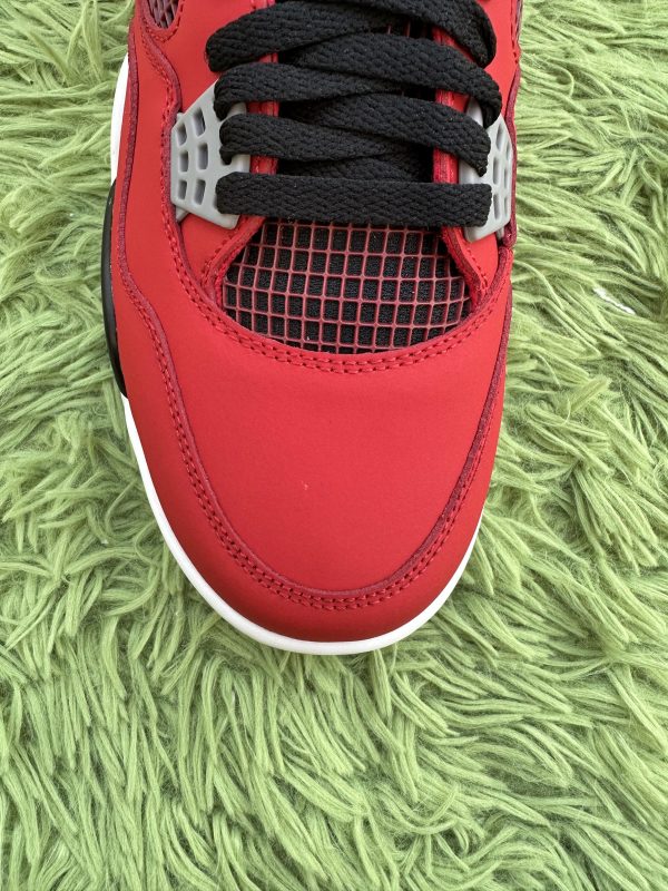 Air Jordan 4 Toro Bravo