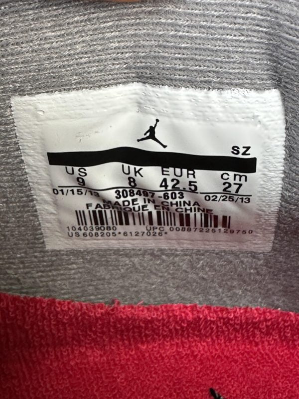 Air Jordan 4 Toro Bravo