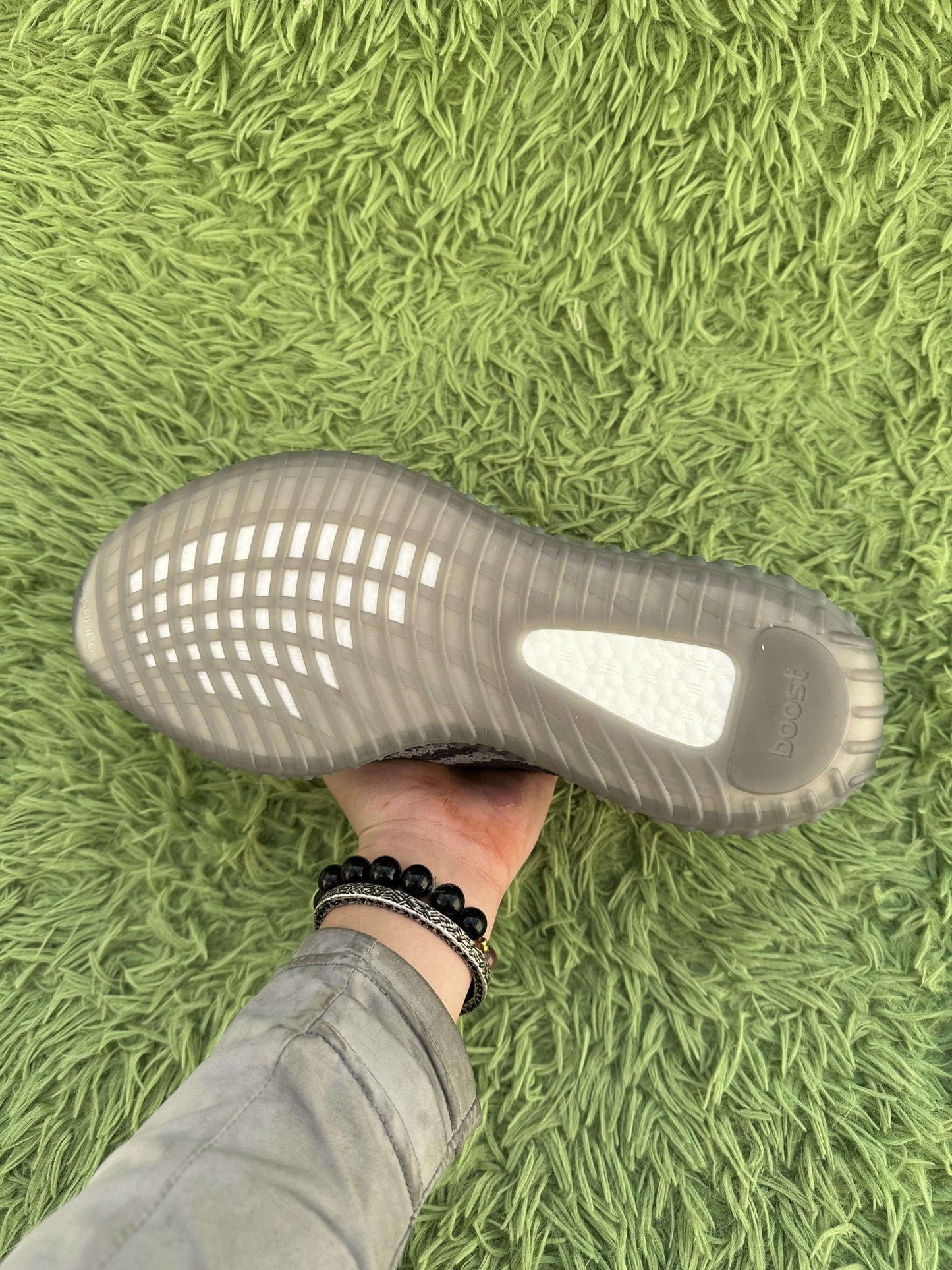 adidas Yeezy Boost 350 V2 Beluga 2.0