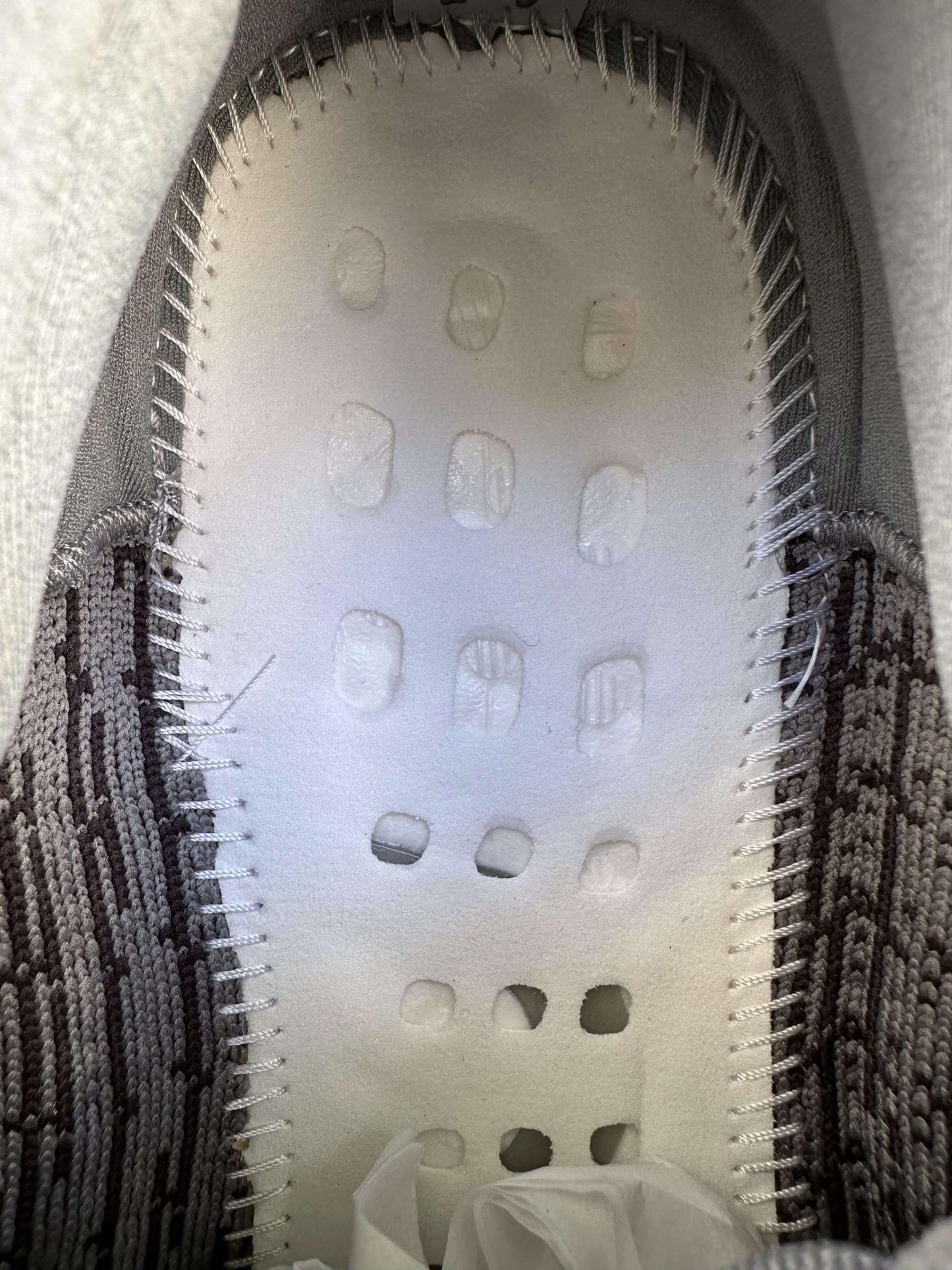 adidas Yeezy Boost 350 V2 Beluga 2.0