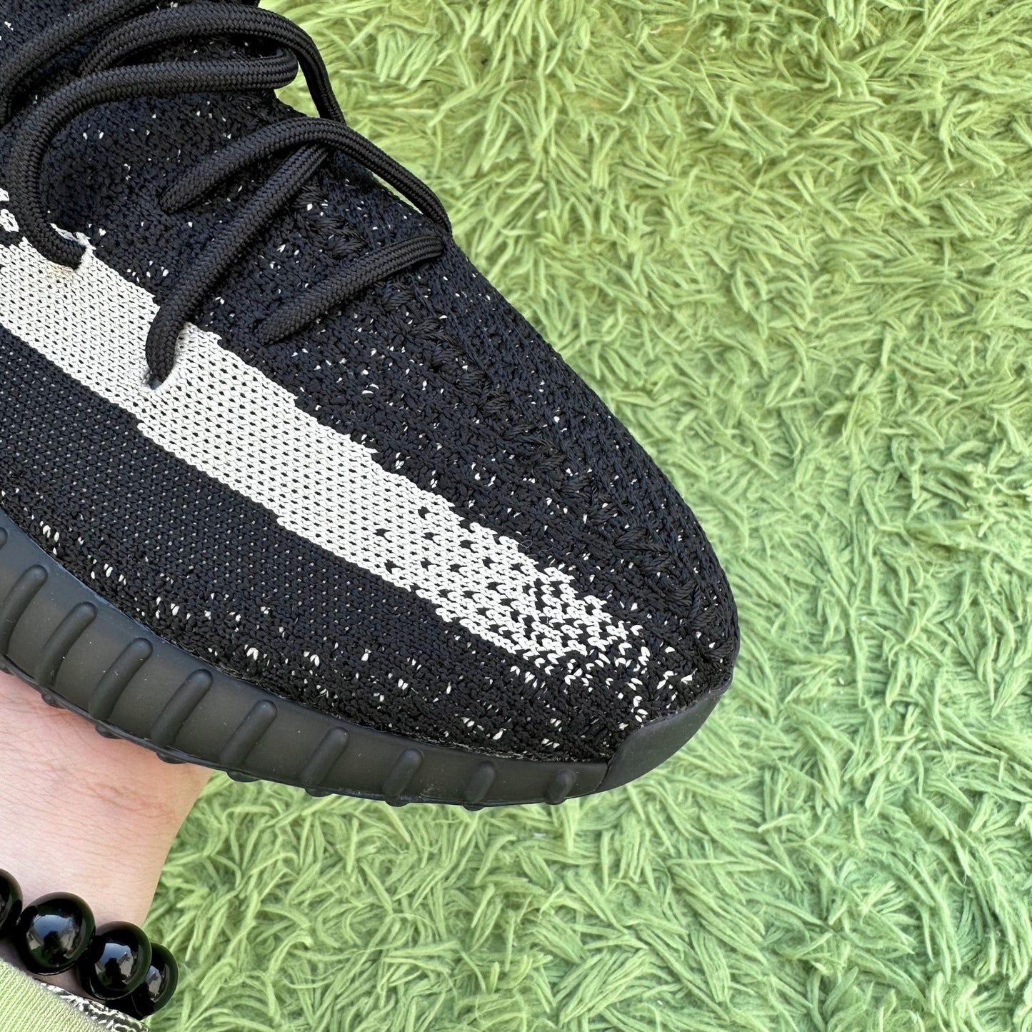 adidas Yeezy Boost 350 V2 Core Black White
