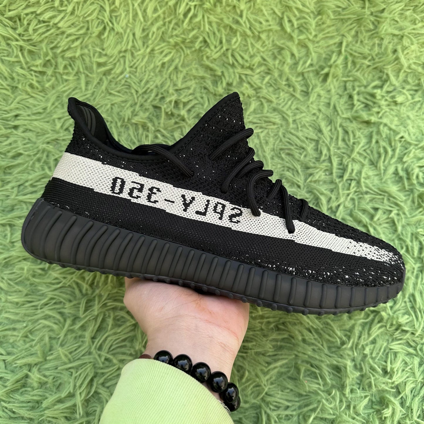 adidas Yeezy Boost 350 V2 Core Black White