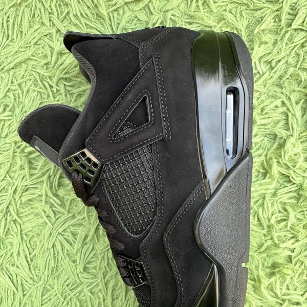 Air Jordan 4 Retro ‘Black Cat’