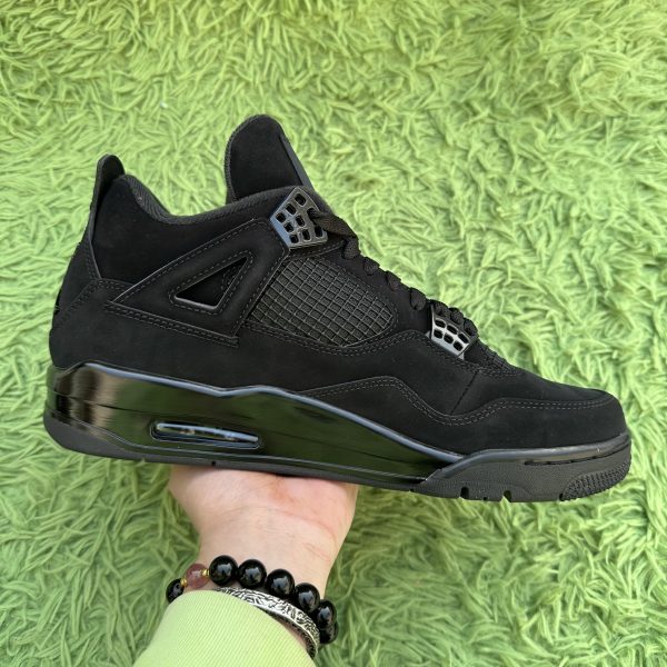 Air Jordan 4 Retro ‘Black Cat’