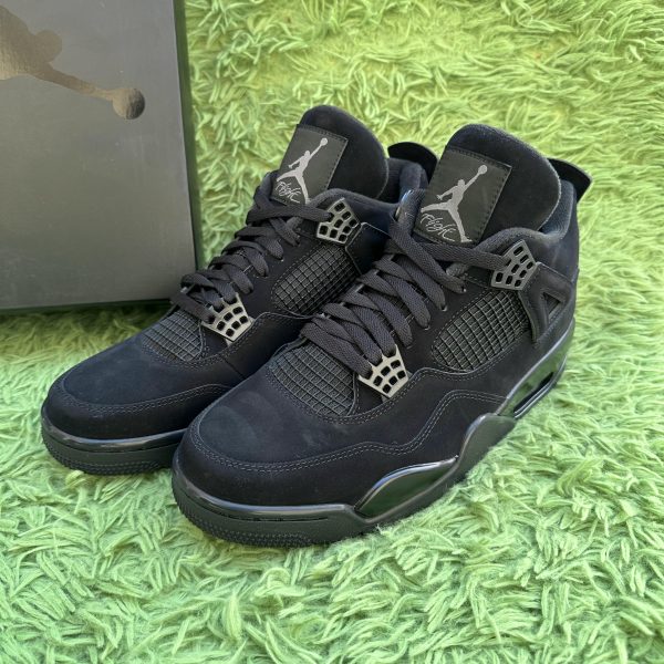 Air Jordan 4 Retro ‘Black Cat’