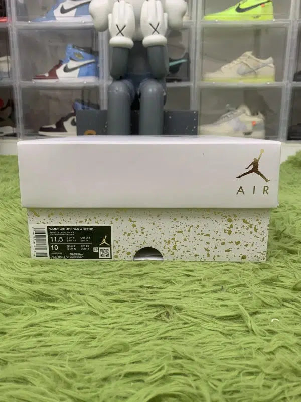 Air Jordan 4 “Metallic Gold”