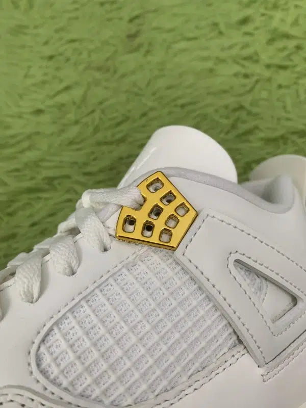 Air Jordan 4 “Metallic Gold”