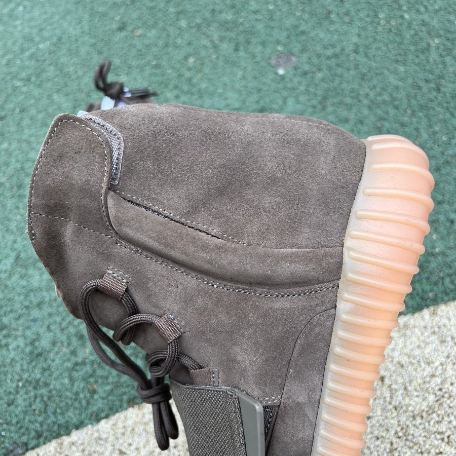adidas Yeezy Boost 750 Light Brown Gum (Chocolate)